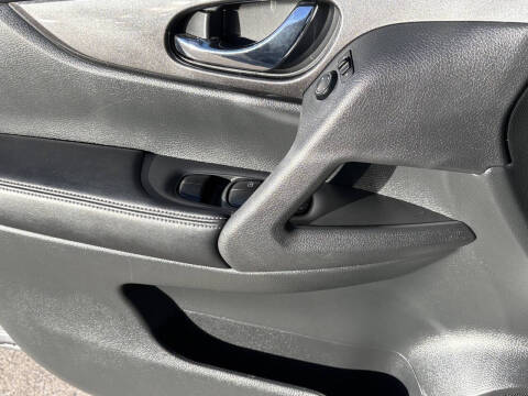 2017 Nissan Rogue Hybrid