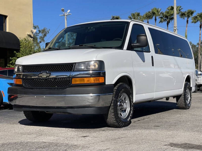 2017 Chevrolet Express LT 3500