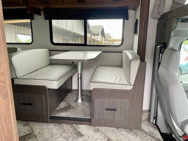 2021 FORESTER LE 2551DSC Class C 2551 DSC