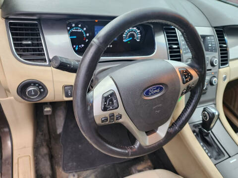 2015 Ford Taurus SEL