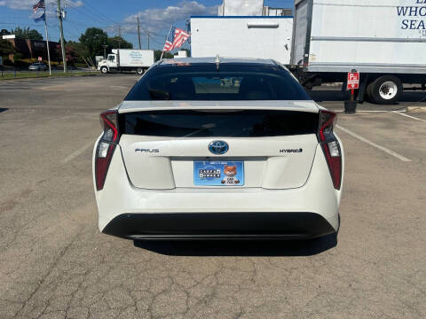 2016 Toyota Prius Three