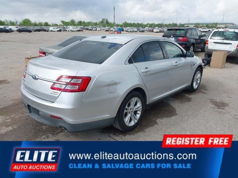 2015 Ford Taurus SEL