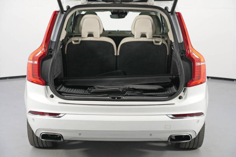 2017 Volvo XC90 T8 eAWD Inscription