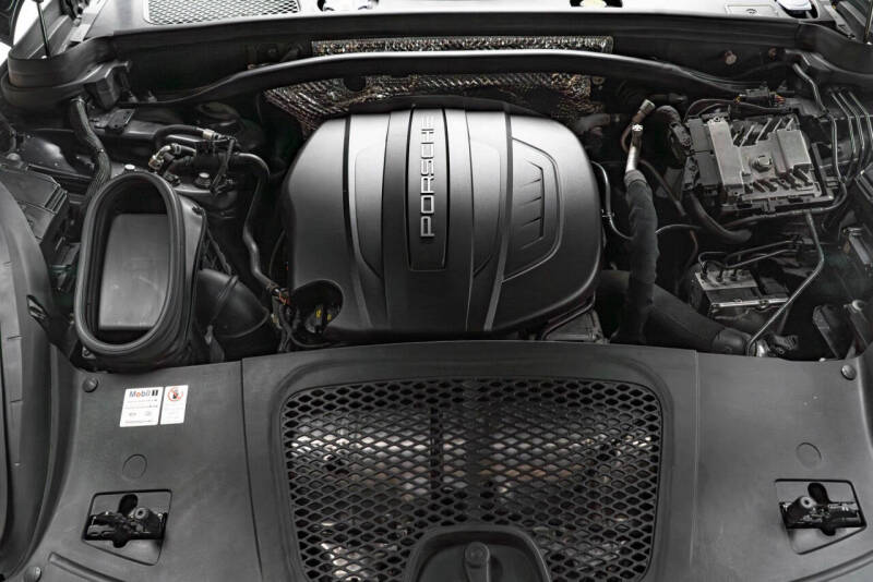 2020 Porsche Macan