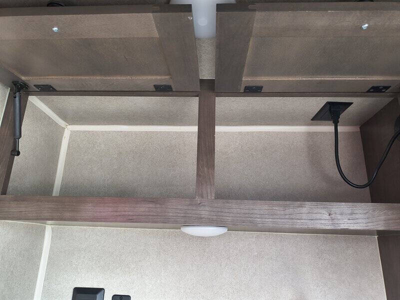 2021 Sunset Park Sunray 109