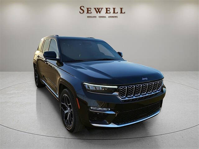2023 Jeep Grand Cherokee Summit