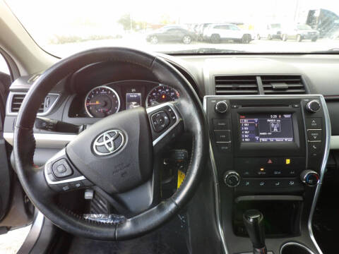 2017 Toyota Camry SE