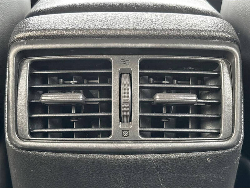 2017 Nissan Rogue Sport SL