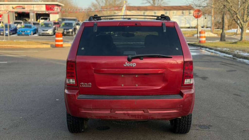 2006 Jeep Grand Cherokee Laredo