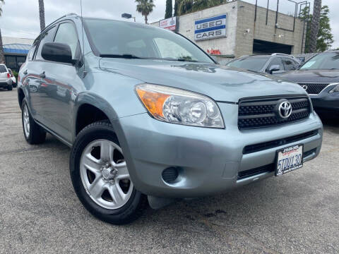 2006 Toyota RAV4 for sale at Galaxy of Cars in North Hills CA