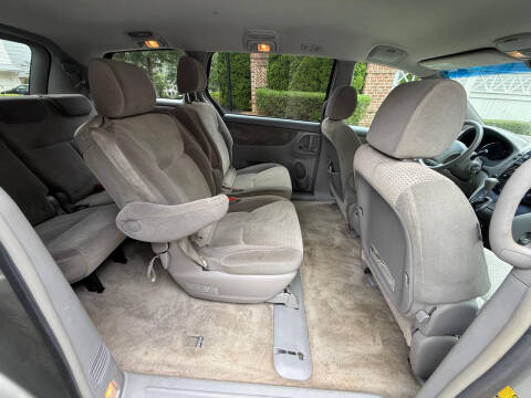 2006 Toyota Sienna LE 7 Passenger