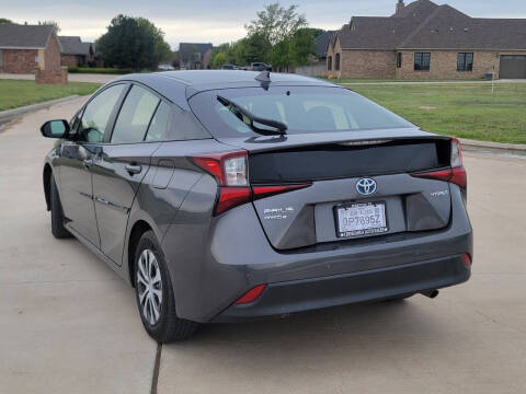 2019 Toyota Prius LE AWD-e