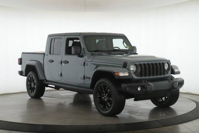 2024 Jeep Gladiator NightHawk