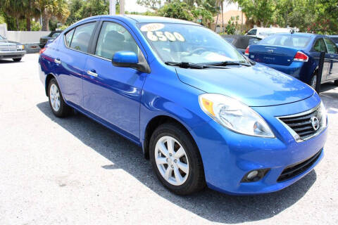 2013 Nissan Versa 1.6 S