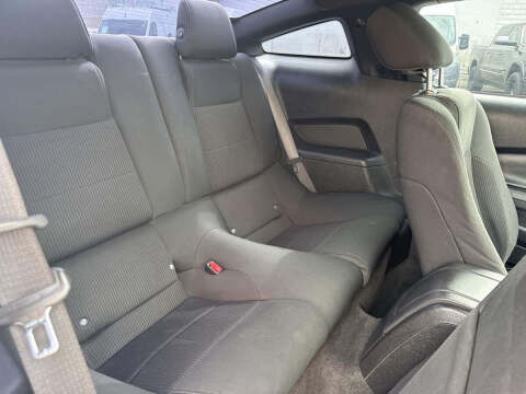 2012 Ford Mustang V6