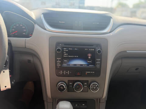 2017 Chevrolet Traverse LS