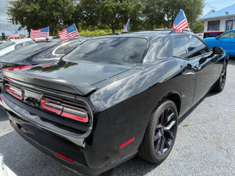 2020 Dodge Challenger SXT