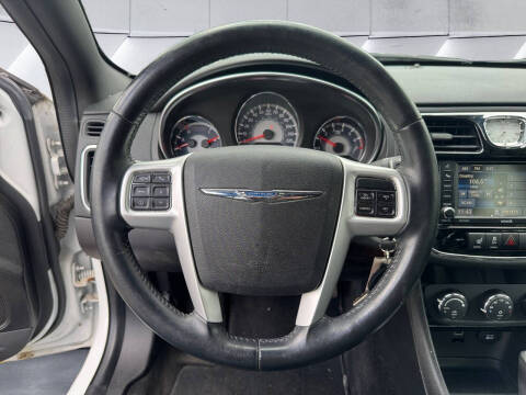 2014 Chrysler 200 Limited