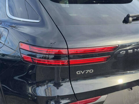 2026 Genesis GV70 2.5T Advanced