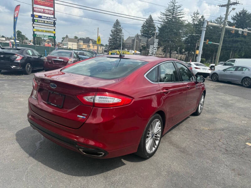 2015 Ford Fusion SE