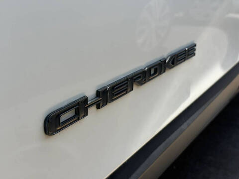 2019 Jeep Cherokee Altitude