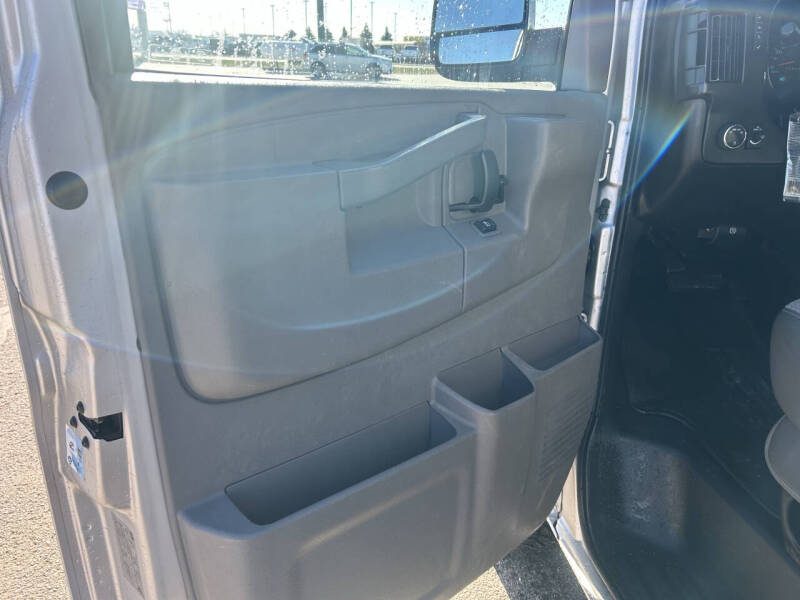 2016 Chevrolet Express LS 2500