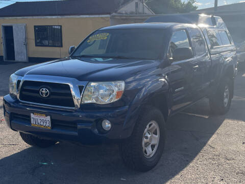 2006 Toyota Tacoma for sale at JR'S AUTO SALES in Pacoima CA