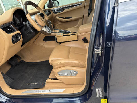 2015 Porsche Macan S