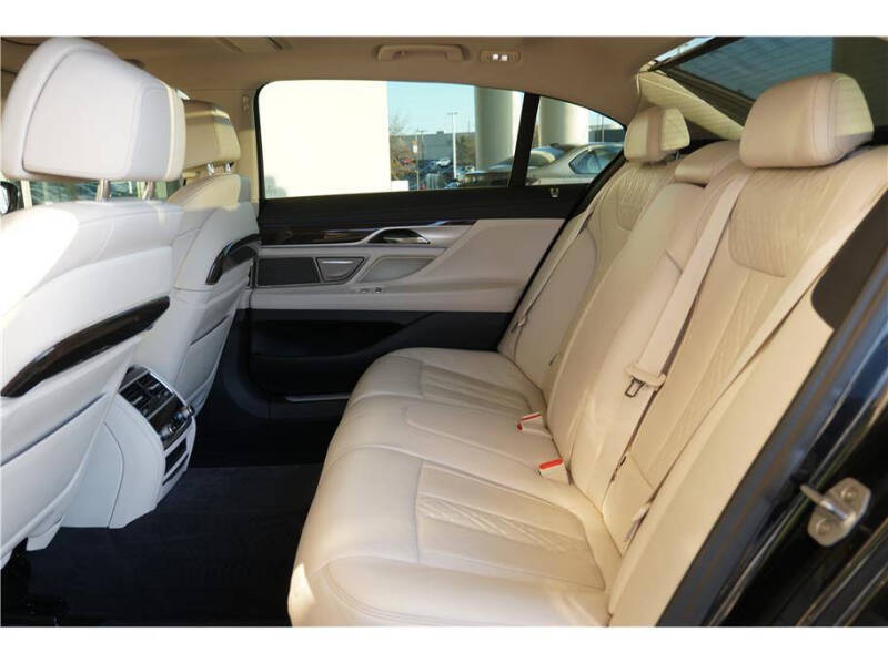 2018 BMW 7 Series 750i xDrive