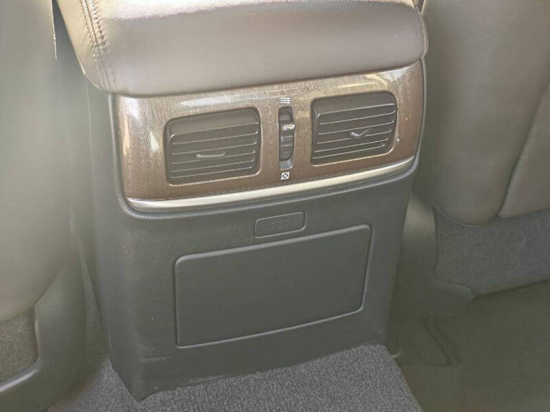 2016 Infiniti Q70L 3.7