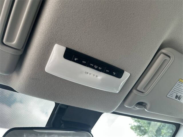 2023 Nissan Versa SV