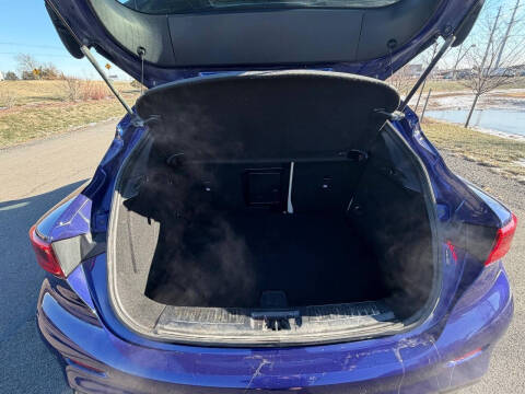 2017 Infiniti QX30 Premium