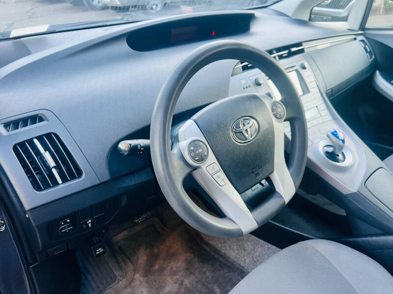 2012 Toyota Prius Three