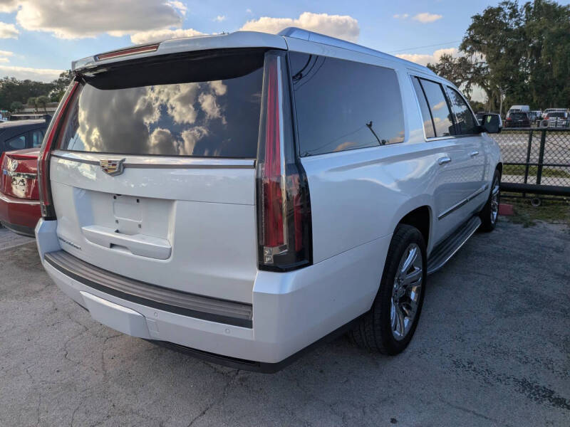 2016 Cadillac Escalade ESV Luxury Collection