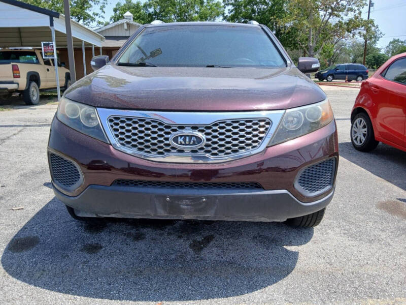 Used 2011 Kia Sorento LX with VIN 5XYKT4A25BG166230 for sale in San Antonio, TX