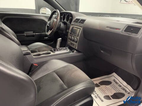 2014 Dodge Challenger SRT8