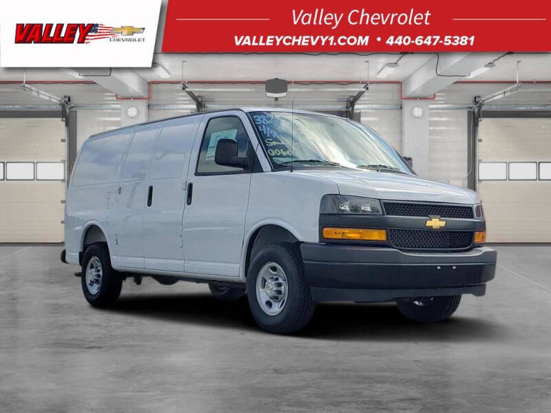 2025 Chevrolet Express 2500