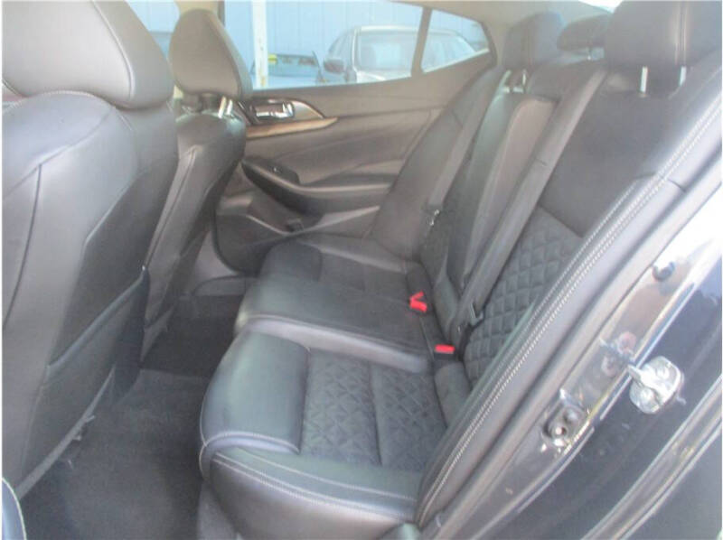 2017 Nissan Maxima Platinum