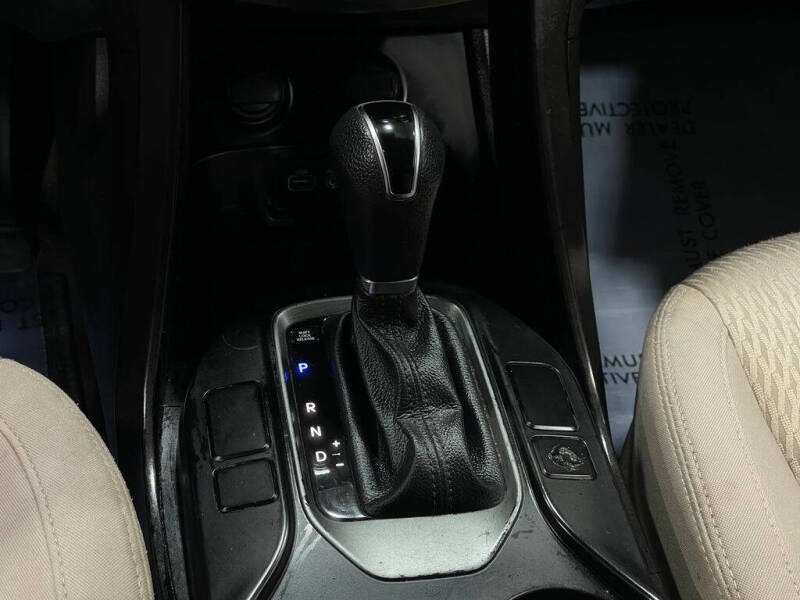 2017 Hyundai Santa Fe SE