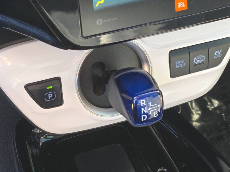 2017 Toyota Prius Prime Plus