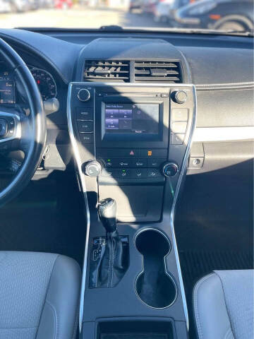 2016 Toyota Camry SE