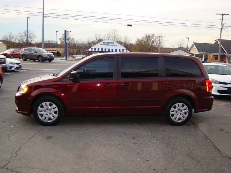 2017 Dodge Grand Caravan SE photo 4