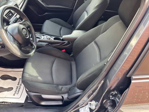 2015 Mazda MAZDA3 i Sport