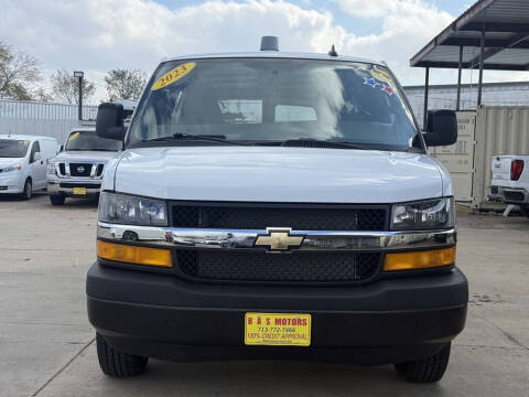 2023 Chevrolet Express 2500