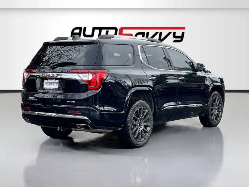 2023 GMC Acadia Denali