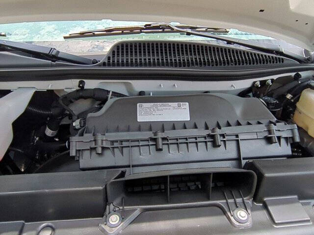 2025 Chevrolet Express 2500