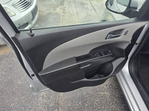 2016 Chevrolet Sonic LTZ Auto