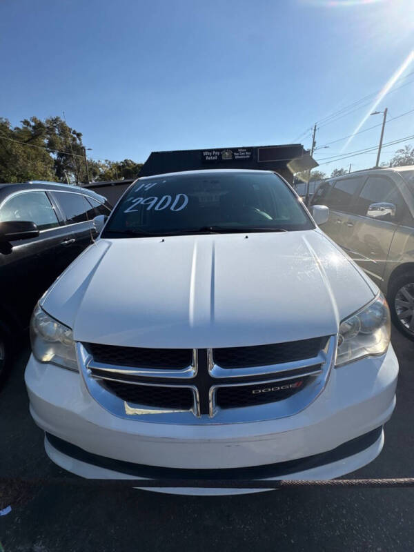 2014 Dodge Grand Caravan SE 30th Anniversary's photo