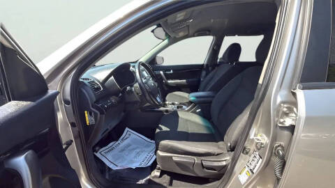 2014 Kia Sorento LX