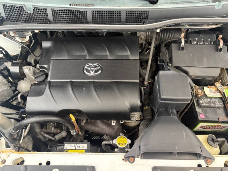 2011 Toyota Sienna XLE 8-Passenger